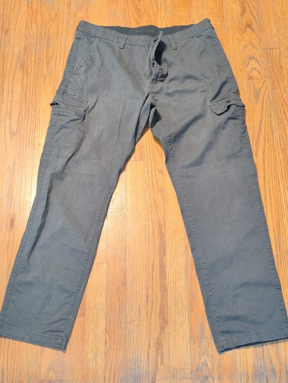 Weatherproof Men's Cargo Pants in Dark Gray